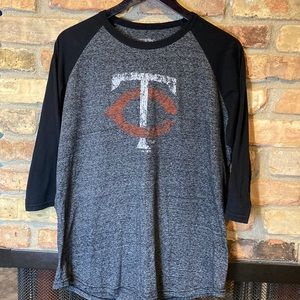 Men’s Large Twin Cities (TC) black and gray baseball 3/4 tee